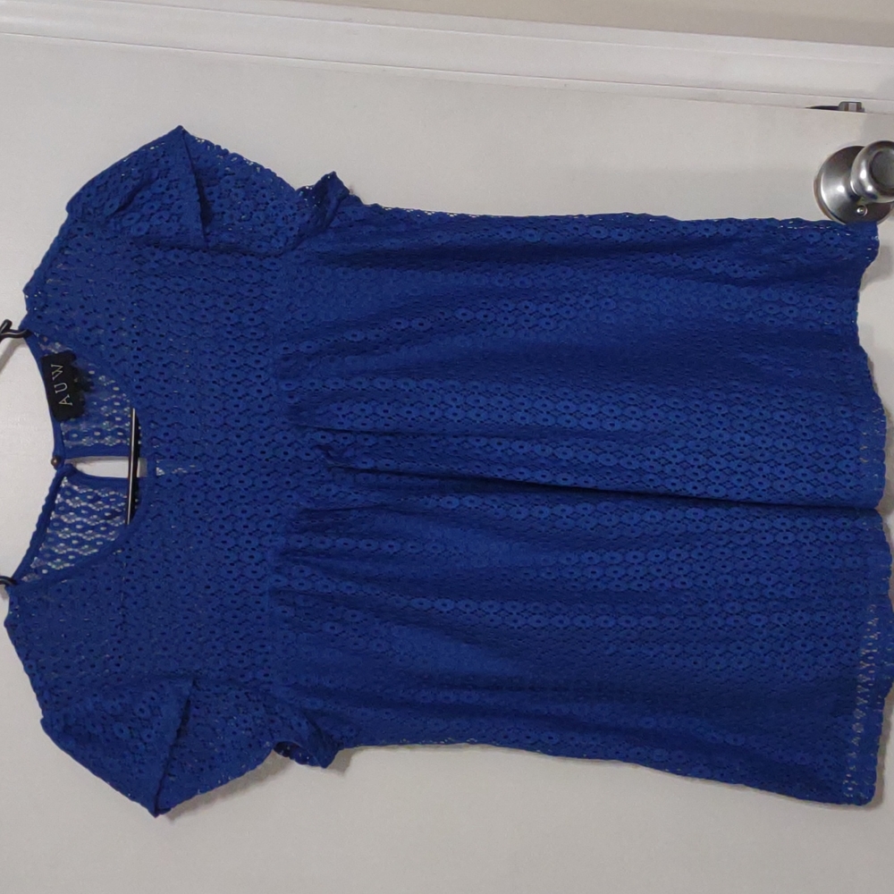 AUW electric blue lace top, small